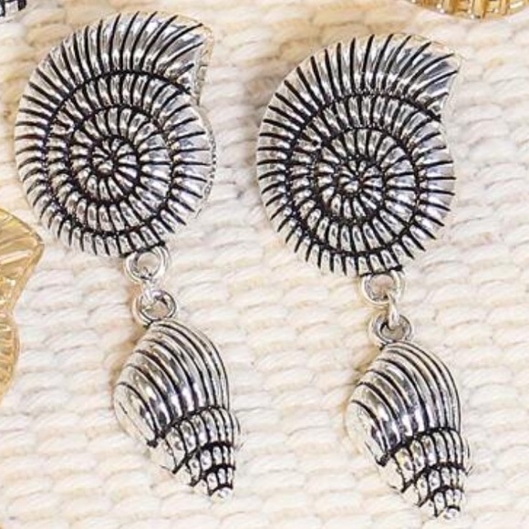 Silver Seashell Earrings - Picture 3 of 5